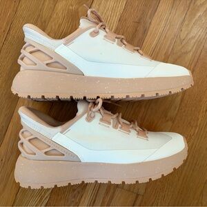 NIB Kizik Wasatch Women’s Sneakers size 9